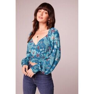Band of the Free Sybille Teal Floral Crossover Crop Top
Size XS
